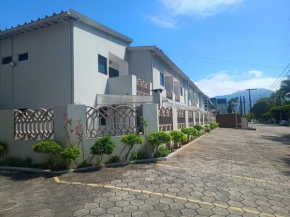 Condomínio Village 2 - Maranduba - 100m da praia